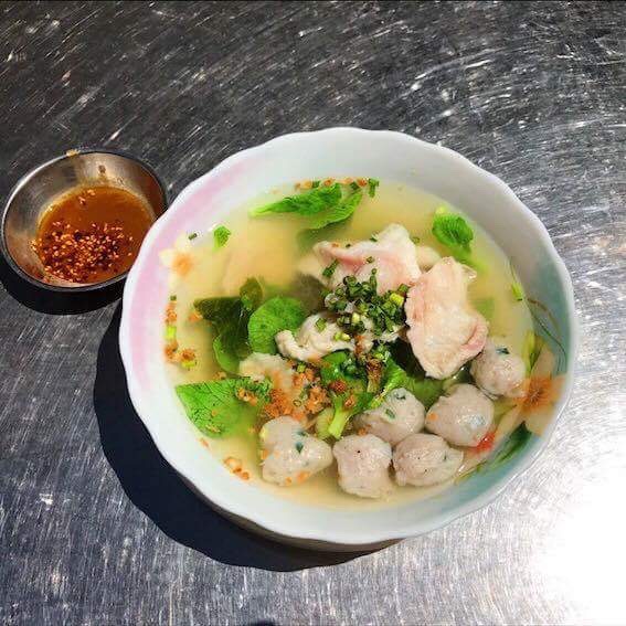 03.Rice Noodle Soup with Fish and Fishball