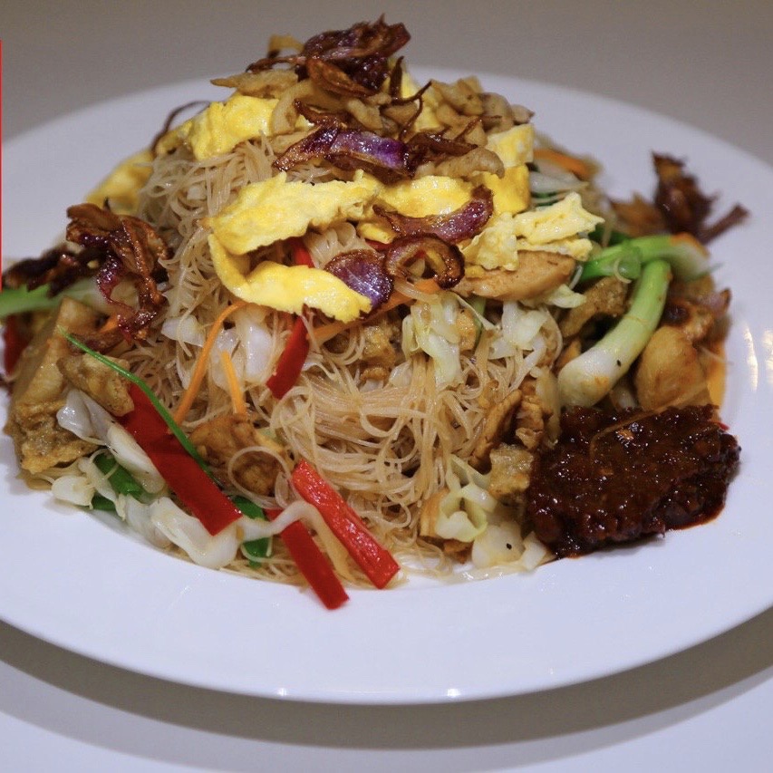 38.Singapore Fried Noodle