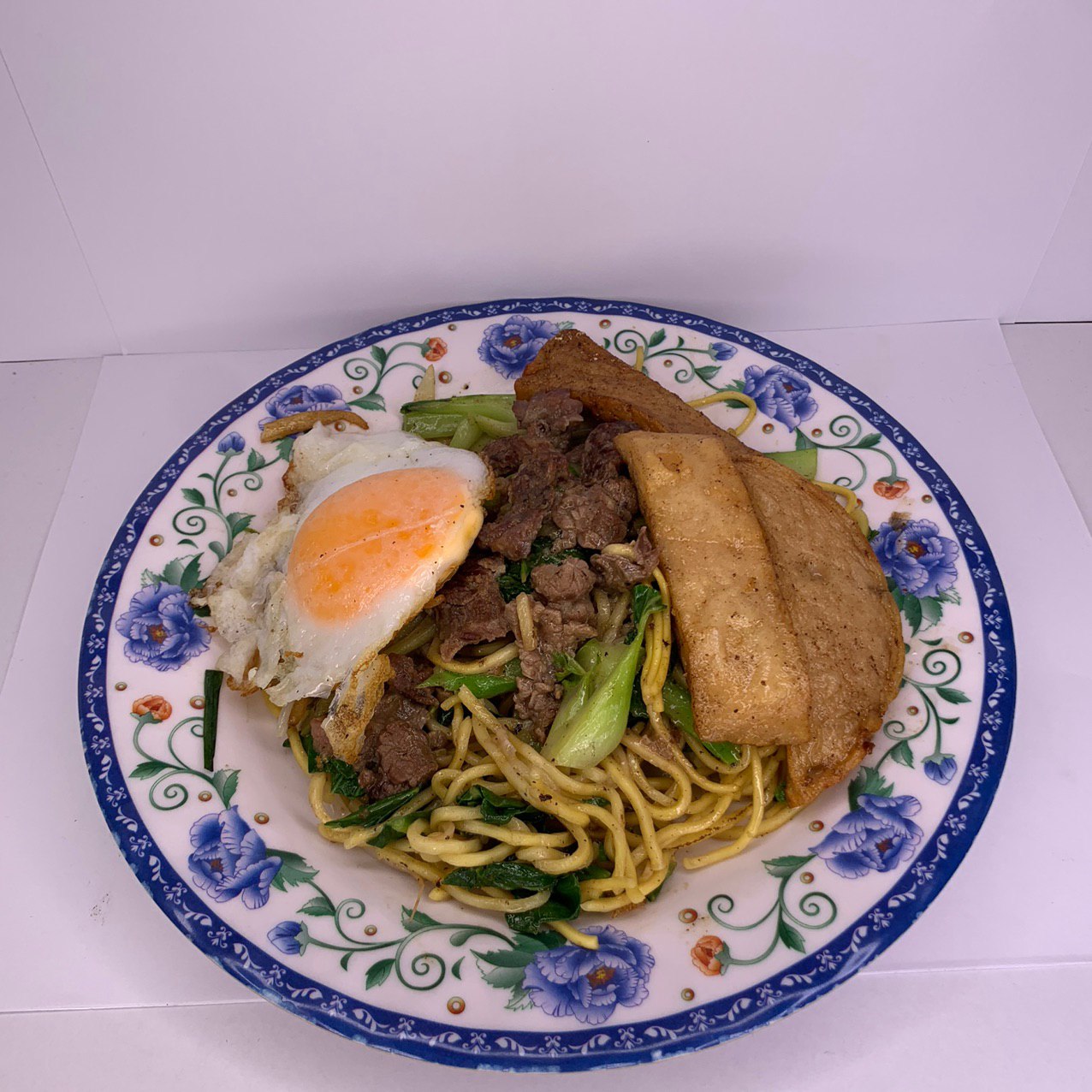 24.Fried Noodle with Patte, Pork and Egg