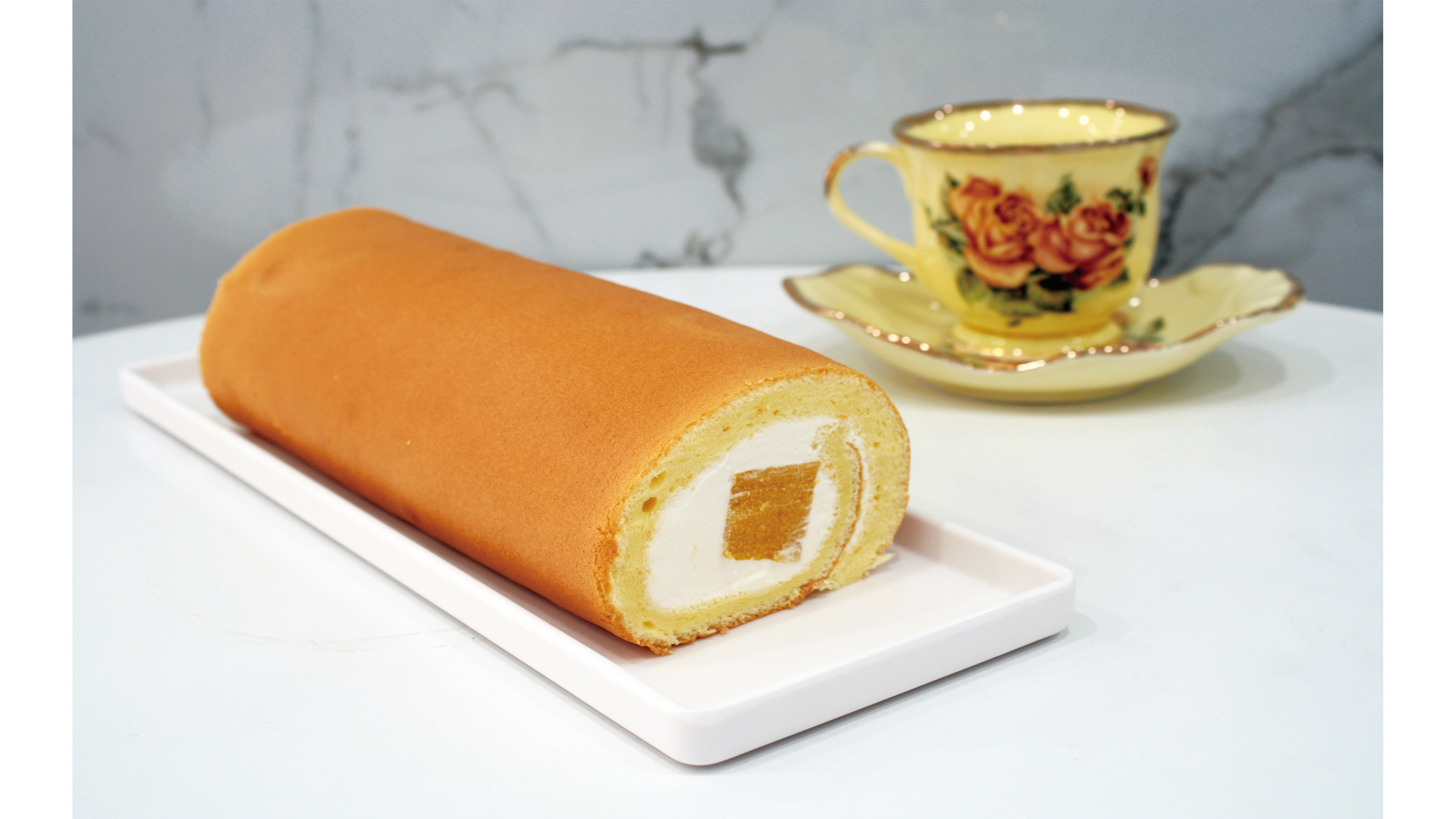 62.Mango Cake Roll