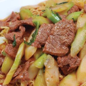 146.Fried Noodle Beef
