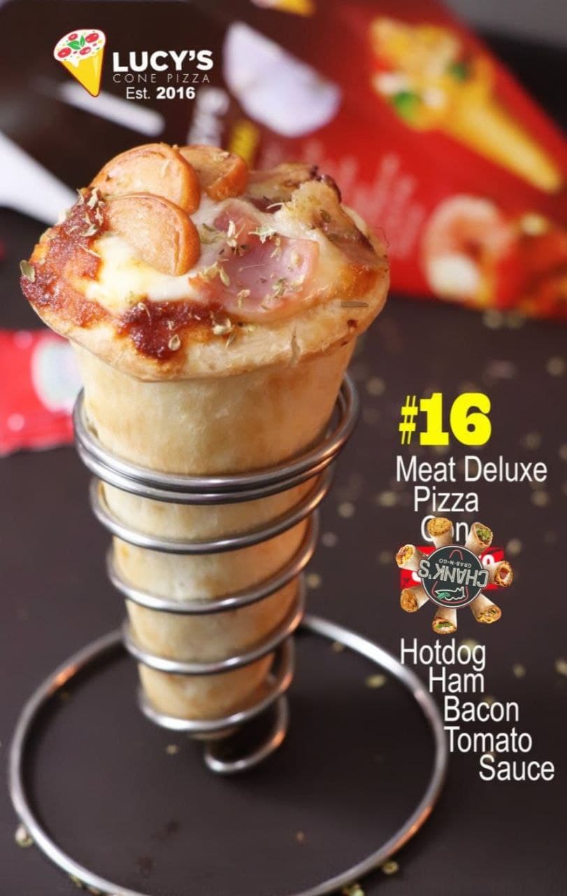 16.Meat Deluxe Pizza Cone