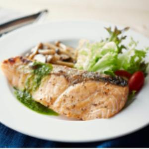 19.Grilled Salmon Pesto Sauce