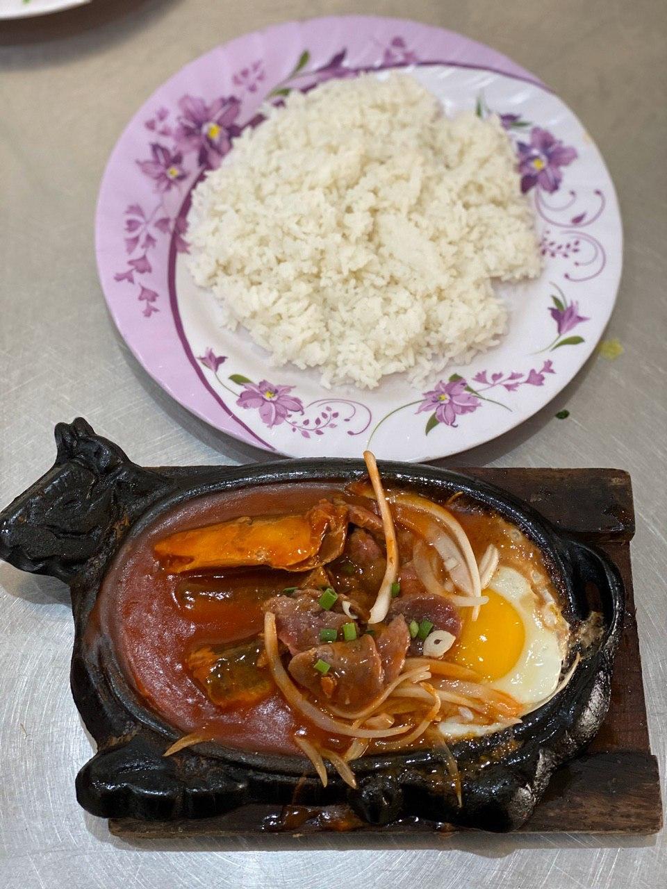 15.Beef on Hot Pan with Rice , Egg ,Braised Fish