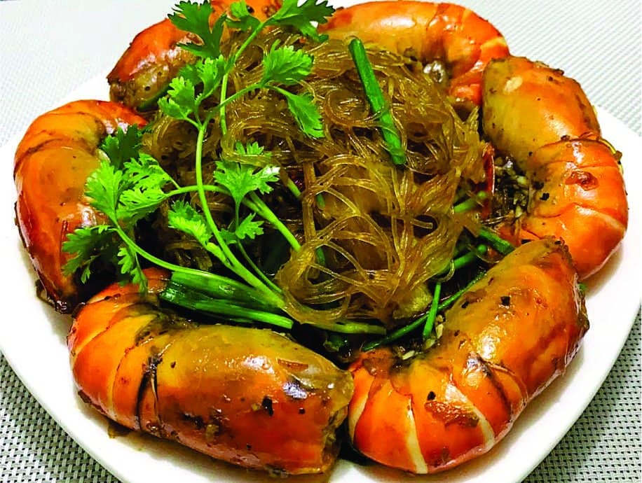 13.Steamed Lobster with Glass Noodle