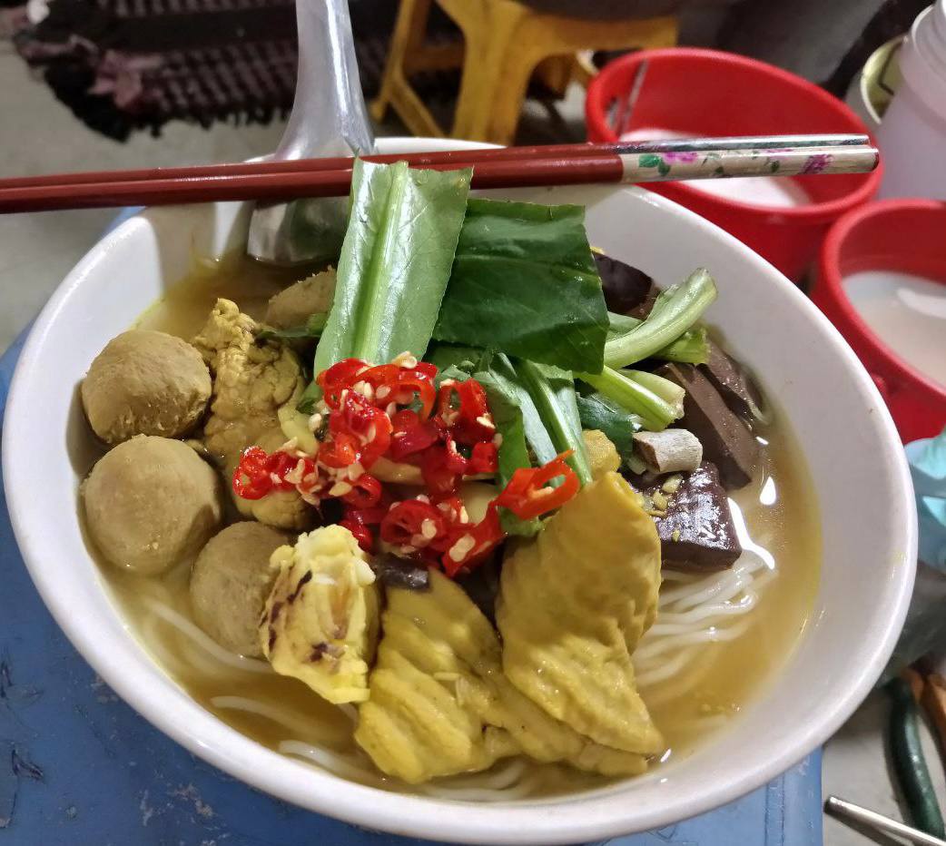 02.Khmer Noodle Soup