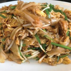 181.Fried Flat Noodle with Beef