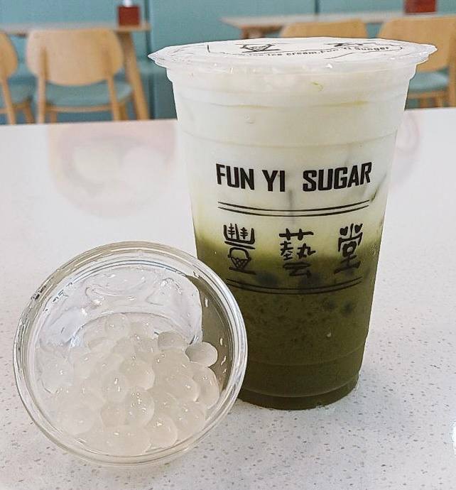 48. Matcha latte with crystal jelly