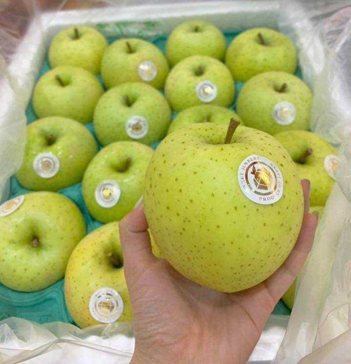 31.Pears