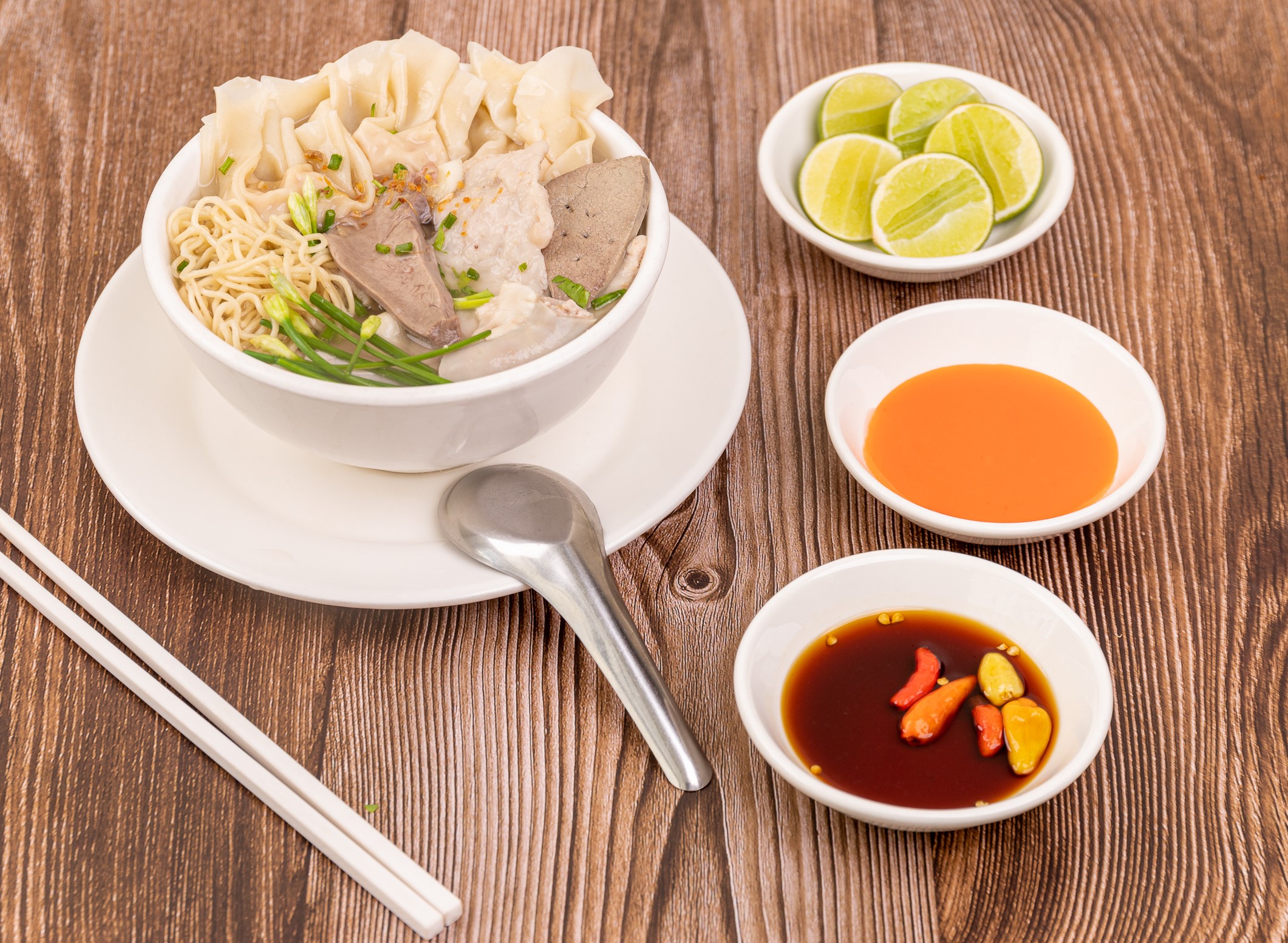 12.Mixed Wonton Noodles Soup