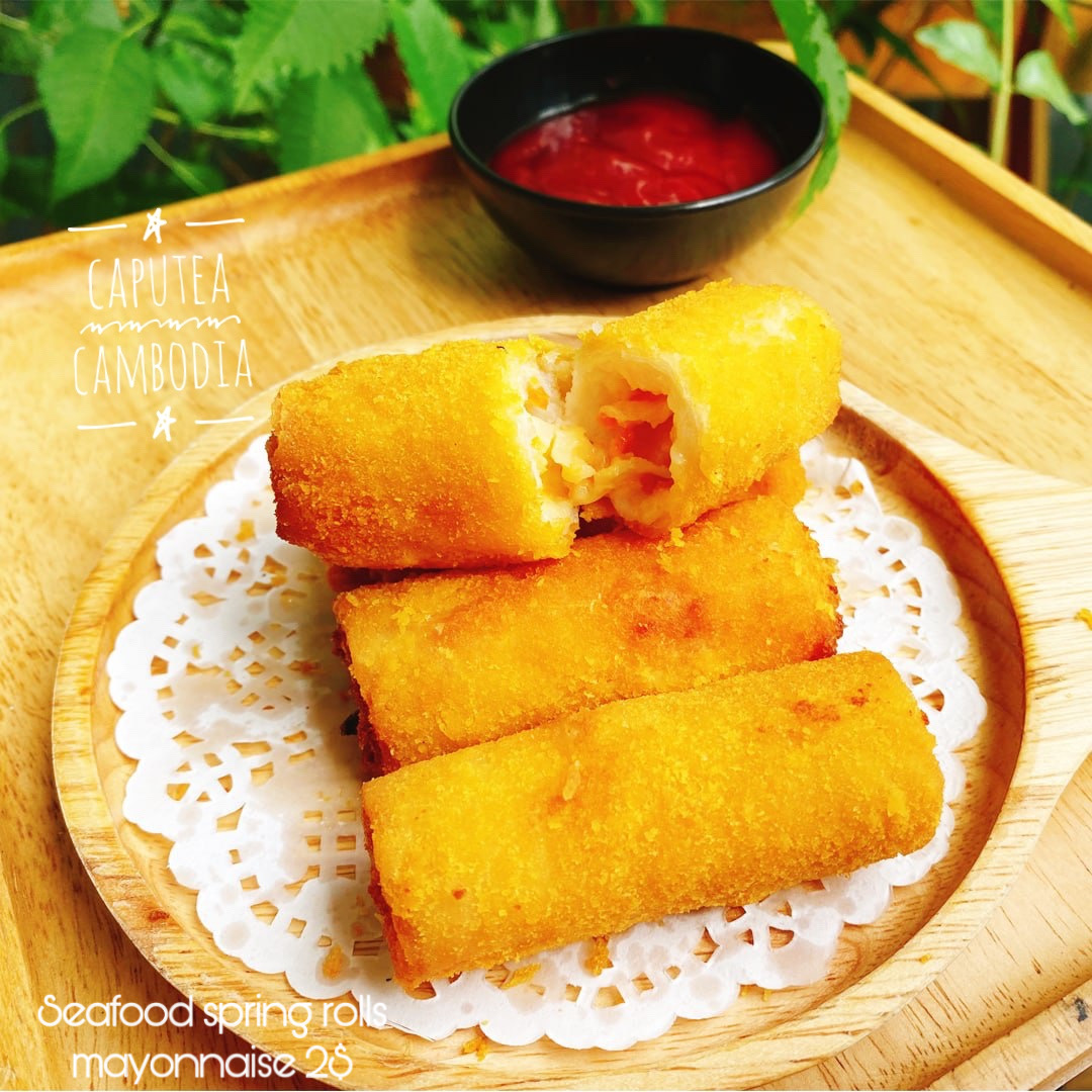 10.Seafood Spring Rolls Mayonnaise