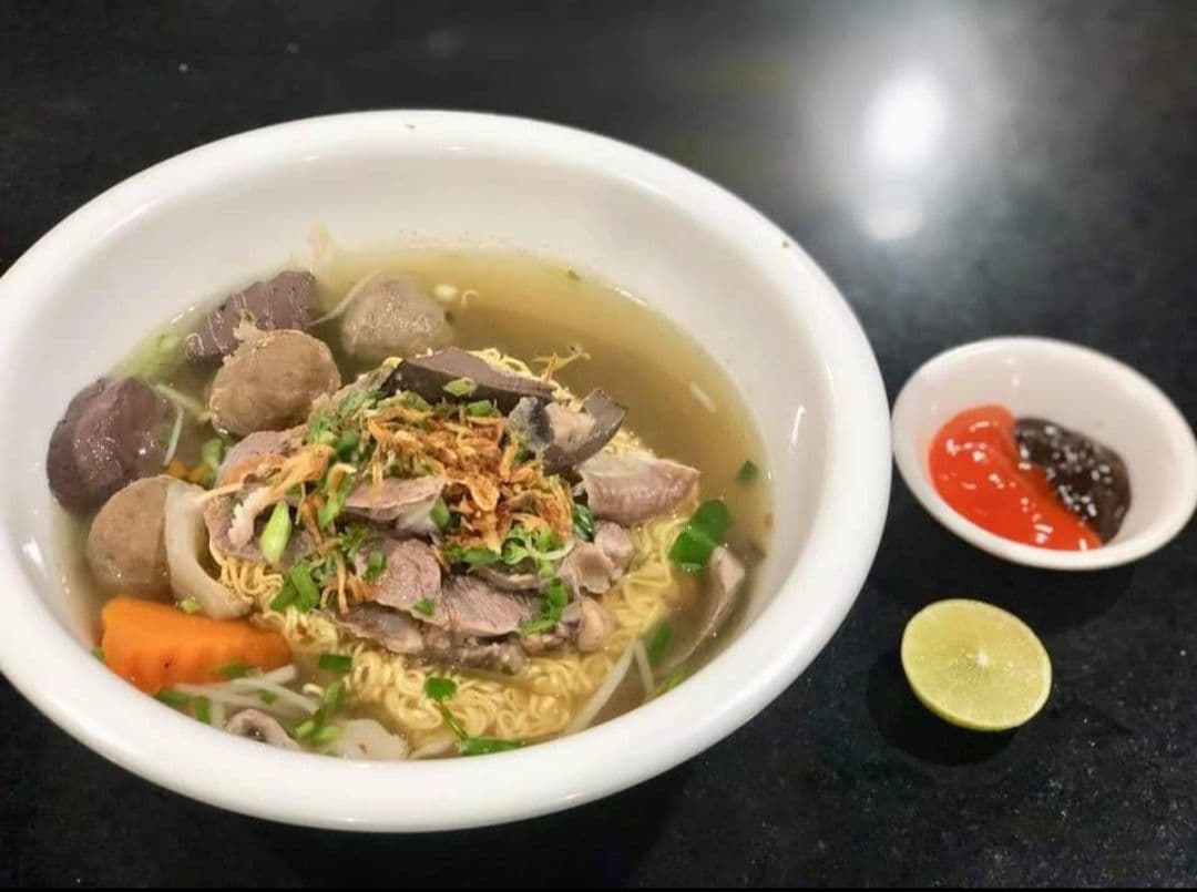 10.Beef Khmer​ Noodle  Soup