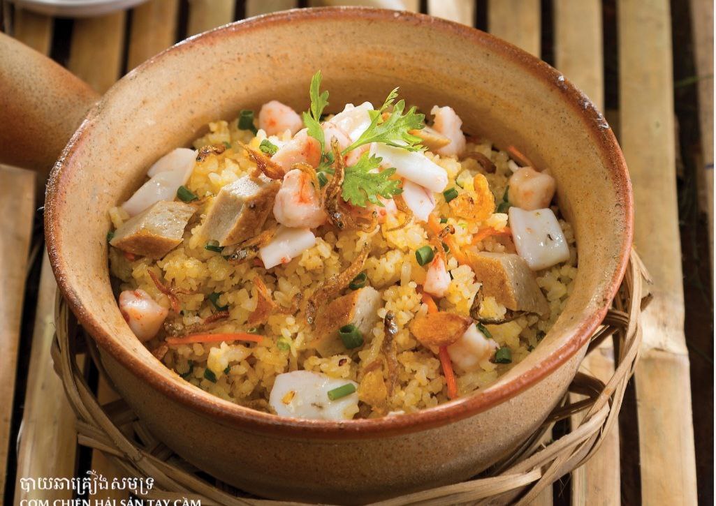 23.Fried rice with seafood