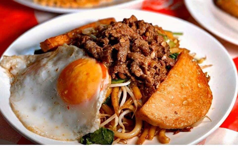 Silver Pin noodle with Beef,Egg,Pate