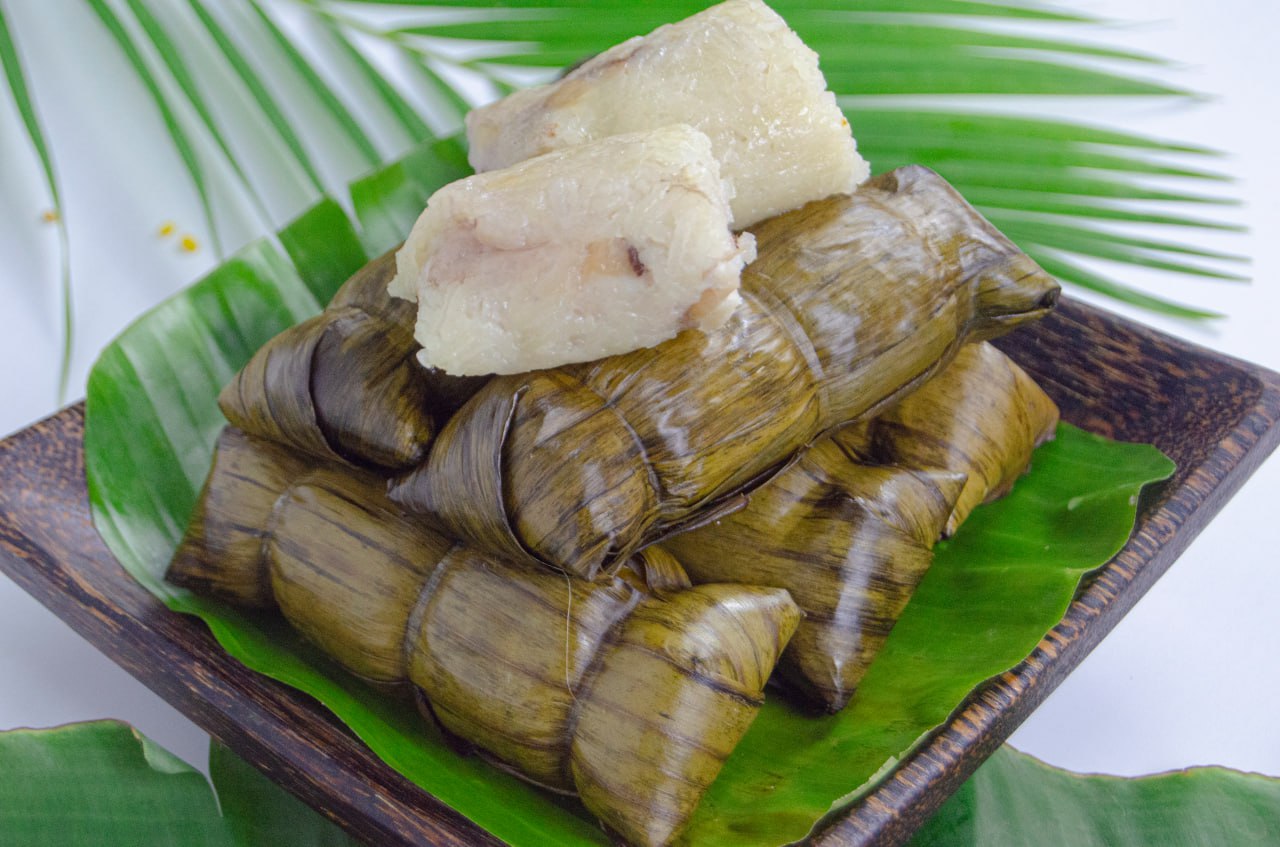 04. Steamed Sticky Rice (5Pcs)