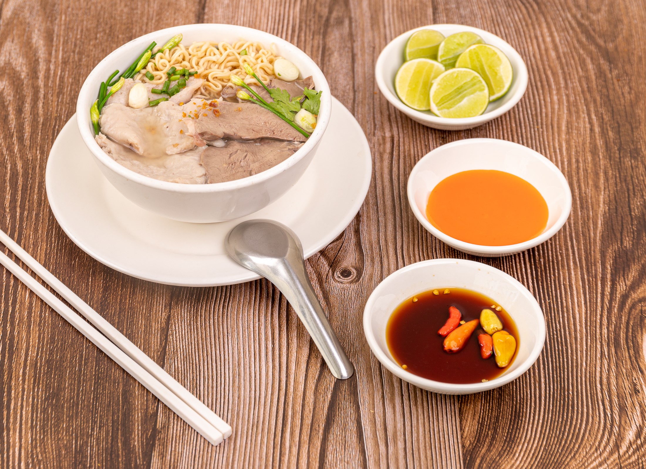 13.Noodle soup with Pork Bosom