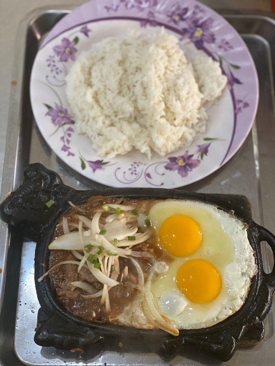 06.Beef on Hot Pan with Rice( Extra Egg)