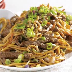 24.Fried Noodle Beef