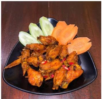 01.Fried Chicken Wing with Salt and Sweet sauce