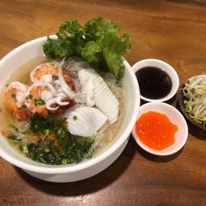 61.Seafood Rice Noodle